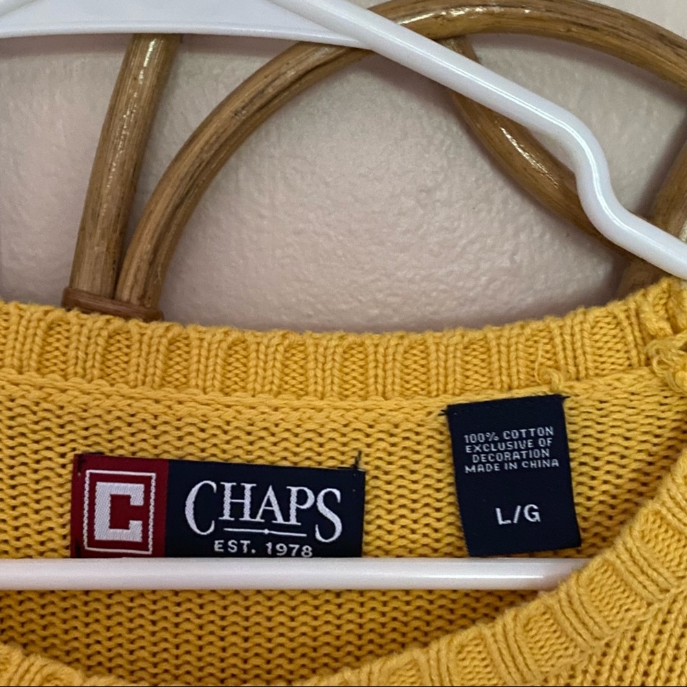 Yellow sweater - Picture 3 of 3